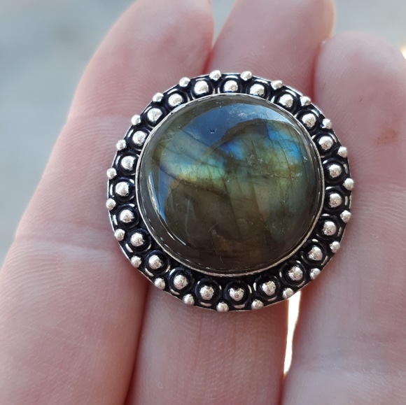 New Labradorite 925 Silver Ring. - Picture 5 of 8